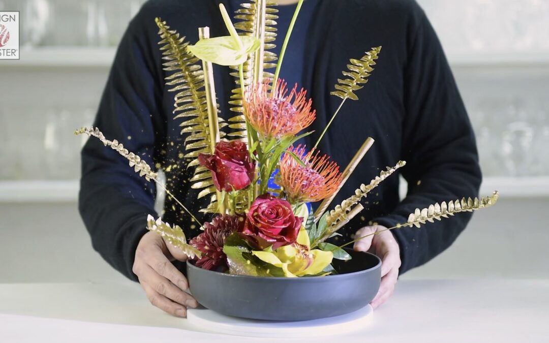 Enhance Floral Designs with Gold Glitter Spray