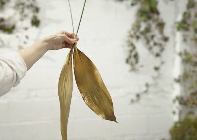 Transform Metallic Gold into Bronze with Glossy Wood Tone